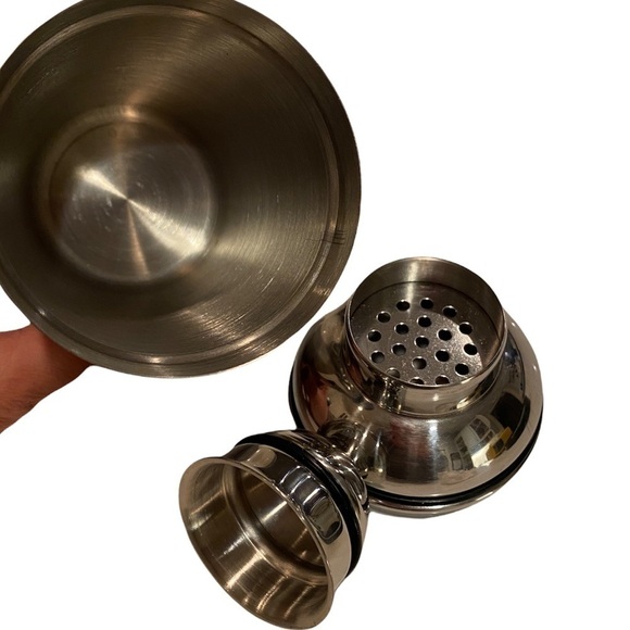 Oneida Cocktail Shaker Alcohol Cocktail Drink Mixer - Picture 8 of 8